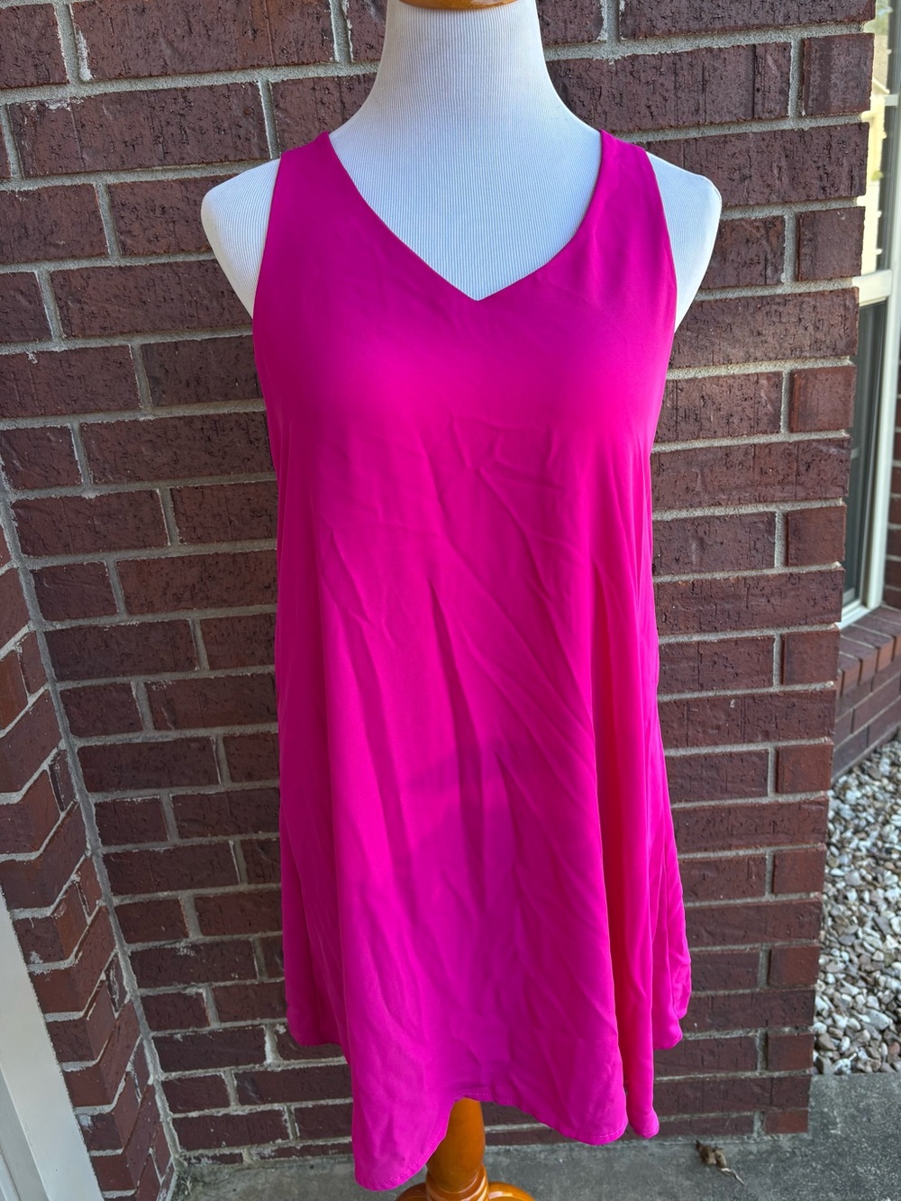 She + Sky Vibrant Fuchsia V-Neck Camisole Dress